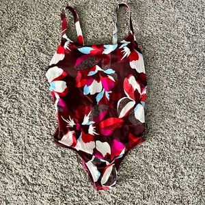 NWOT Athleta one piece swimsuit, size M